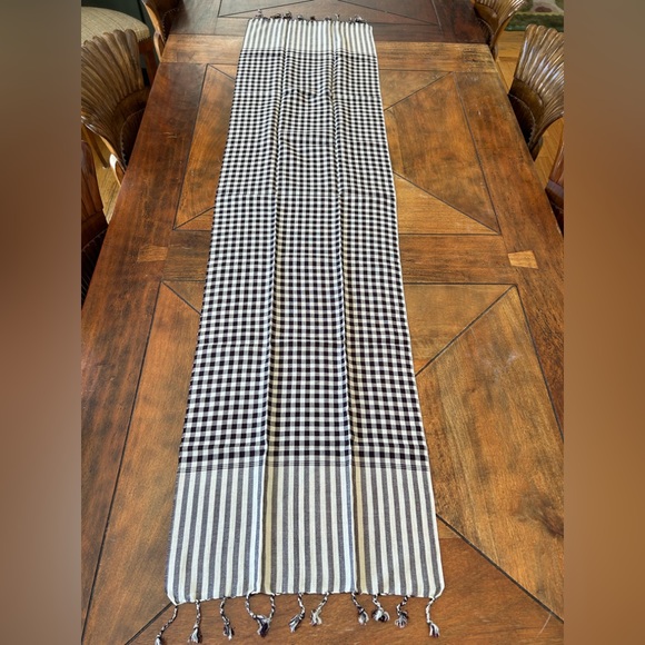 Krama 100% Cotton Scarf in Ivory and Black Checkered Patten, NEW - Picture 2 of 4